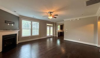 108 Hackamore Ln, Camden, SC 29020