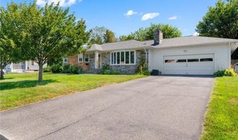30 Oak Grove Blvd, North Providence, RI 02911