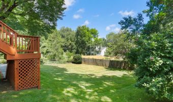 8304 BRIAR CREEK Dr, Annandale, VA 22003