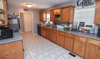 1579 Van Buren Rd, Barnesville, GA 30204