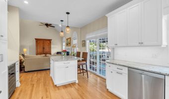 22 Woodland Ave, Manasquan, NJ 08736