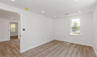 19 Leigh Rd, Cumberland, RI 02864