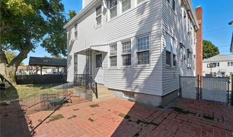 92 Rhode Island St, Cranston, RI 02920