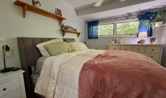 106 Killarney Dr, Burlington, VT 05408