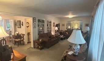 89 Hampton Ave, Albertson, NY 11507