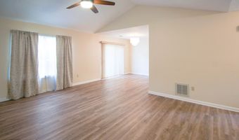 2 Morning Glory Ln, Whiting, NJ 08759