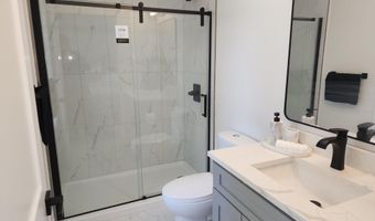 592 Kuehnle Ave, Ann Arbor, MI 48103