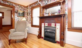 334 Campbell Ave, Belford, NJ 07718