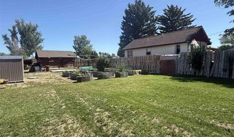 202 N Division St, Cowley, WY 82420