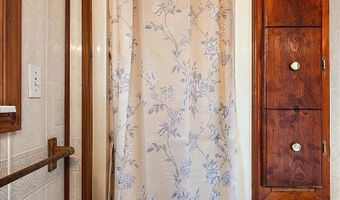 918 Columbia, Algonac, MI 48001