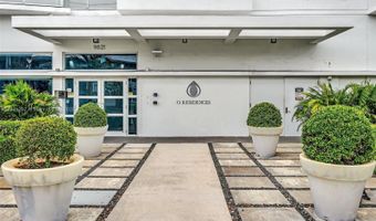 9821 E Bay Harbor Dr 302, Bay Harbor Islands, FL 33154