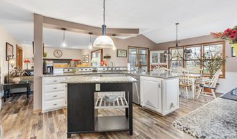 1128 E CAPITOL Dr, Appleton, WI 54911