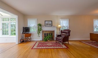 7 Harbor View Dr, Atlantic Highlands, NJ 07716