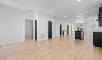 1005 F SW St, Ardmore, OK 73401