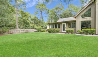 4 Egret Dr, Beaufort, SC 29907