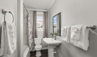 145 Bayview Blvd, Atlantic Beach, NC 28512