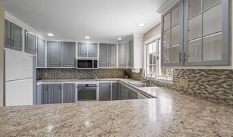 446 Eastern Ave, Augusta, ME 04330