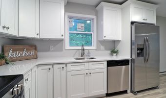 11 Pomona Dr, Barnegat, NJ 08005