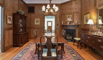 160 Ave C, Apalachicola, FL 32320