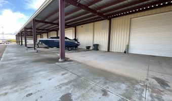 825 E Cannonball Dr, Big Water, UT 84741