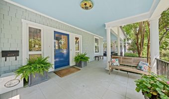 3031 NEWARK St NW, Washington, DC 20008
