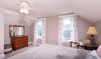 36 Sevigny Dr, Alfred, ME 04002