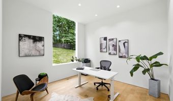 7405 HELMSDALE Rd, Bethesda, MD 20817