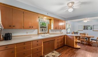 1220 Irving St, Alexandria, MN 56308