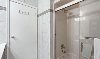1432 Mizzen Ave, Beachwood, NJ 08722