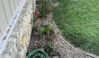 263 Queensway Dr, Avon, IN 46123