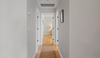 17 Chapel St Apt 402, Albany, NY 12210