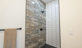 337 N COLORADO St 100, Chandler, AZ 85225