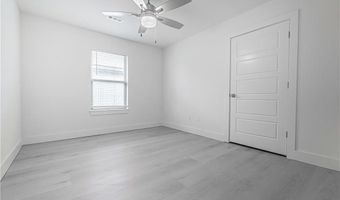 2707 SW Livingston Sq 1, Bentonville, AR 72713
