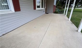 110 Habant Dr, Amherst, OH 44001