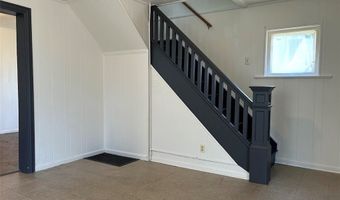 1392 Hart St, Akron, OH 44306