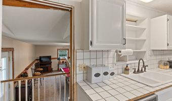 4854 Pine Creek Rd, Cullowhee, NC 28723