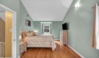7 Beechwood Cir, Cromwell, CT 06416