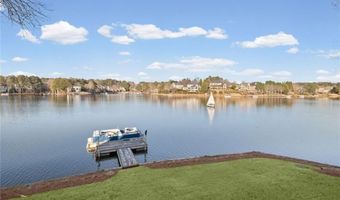 6425 Spinnaker Ln, Alpharetta, GA 30005