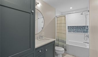18 Quail Ridge Rd, Cranston, RI 02921