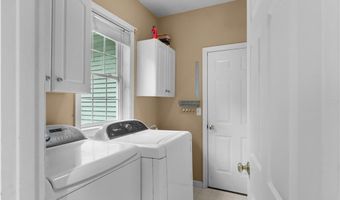 48 Fieldstone Ln, North Kingstown, RI 02874