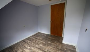 994 Limecrest Rd, Andover, NJ 07848