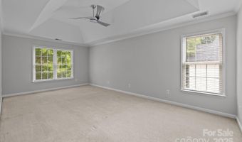 1904 Dearmon Dr, Charlotte, NC 28205