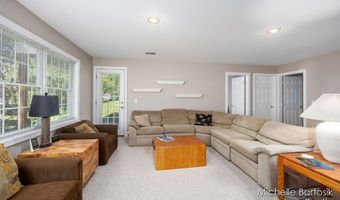 6404 Winter Run Dr SE, Ada, MI 49301