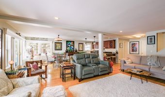 130 Bayside Dr, Belfast, ME 04915