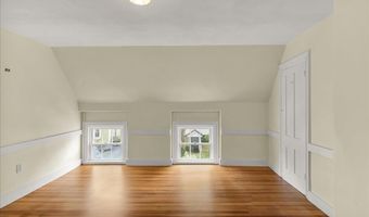 92 Cedar St, Belfast, ME 04915
