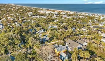 322 6TH St, Atlantic Beach, FL 32233