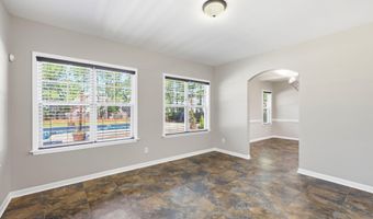 107 Walkabout Dr, Aberdeen, NC 28315