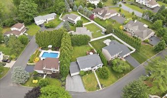 2705 ANDREA Dr, Allentown, PA 18103