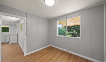3904 Maunahilu Pl, Honolulu, HI 96816