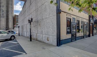 215 W 3rd St, Alton, IL 62002